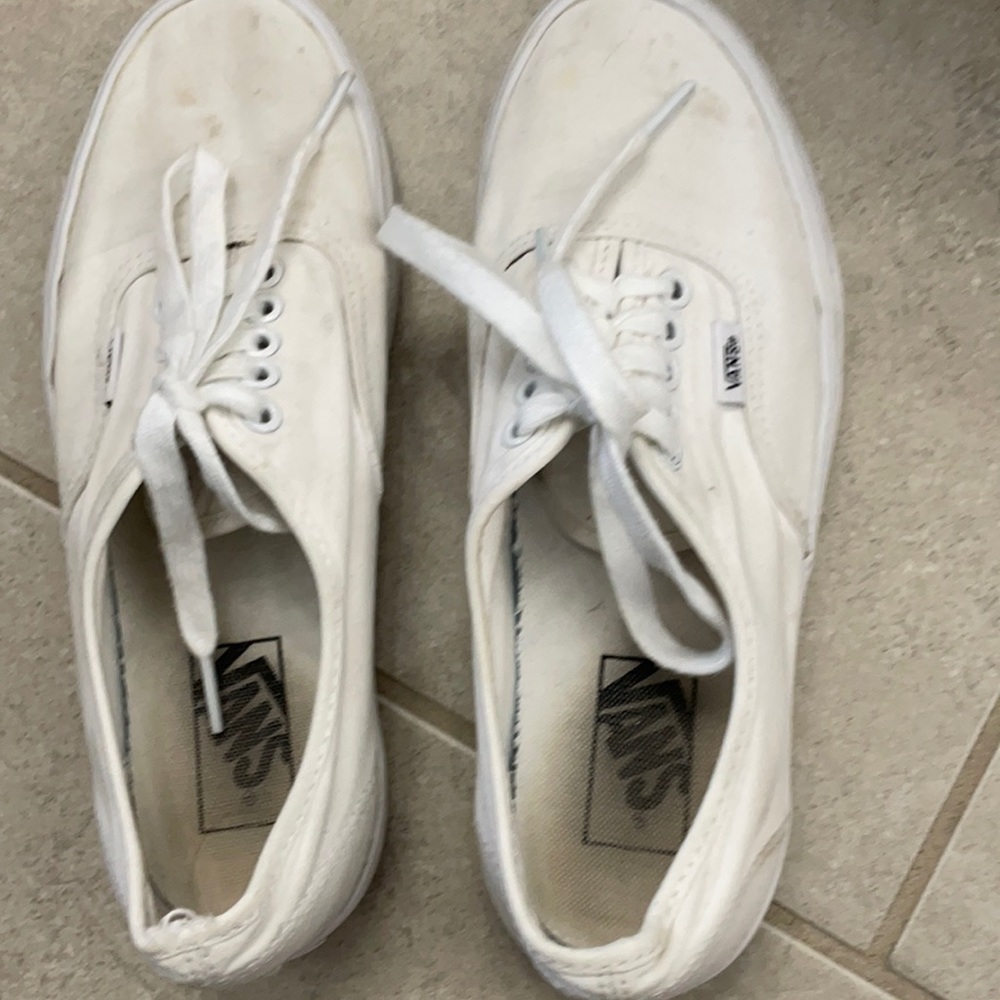 Size 8.5 women’s Vans